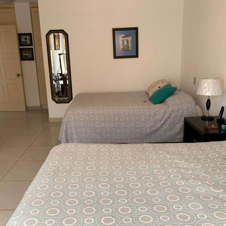 Campus Residencias Bed & Breakfast Quito Exterior foto