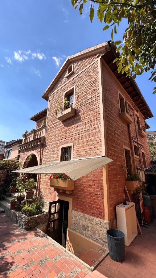 Campus Residencias Bed & Breakfast Quito Exterior foto