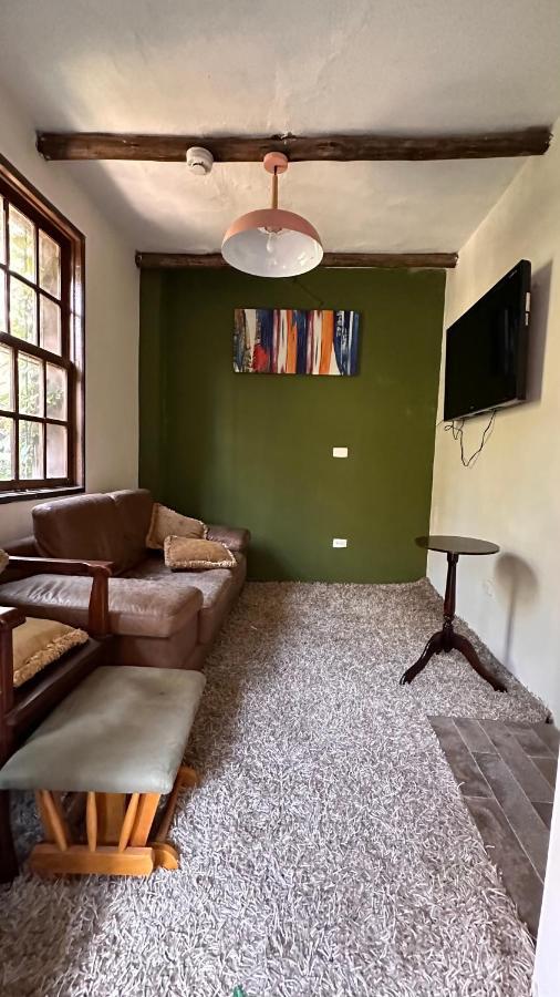 Campus Residencias Bed & Breakfast Quito Exterior foto