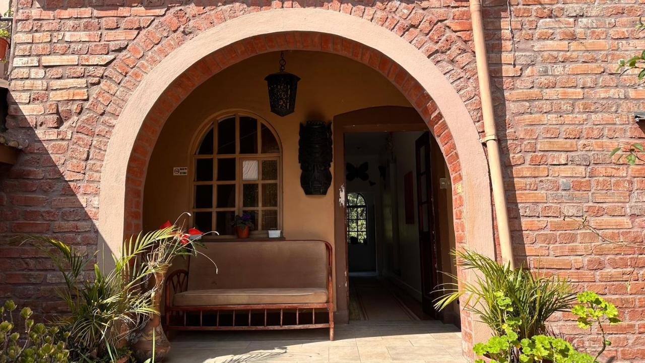 Campus Residencias Bed & Breakfast Quito Exterior foto