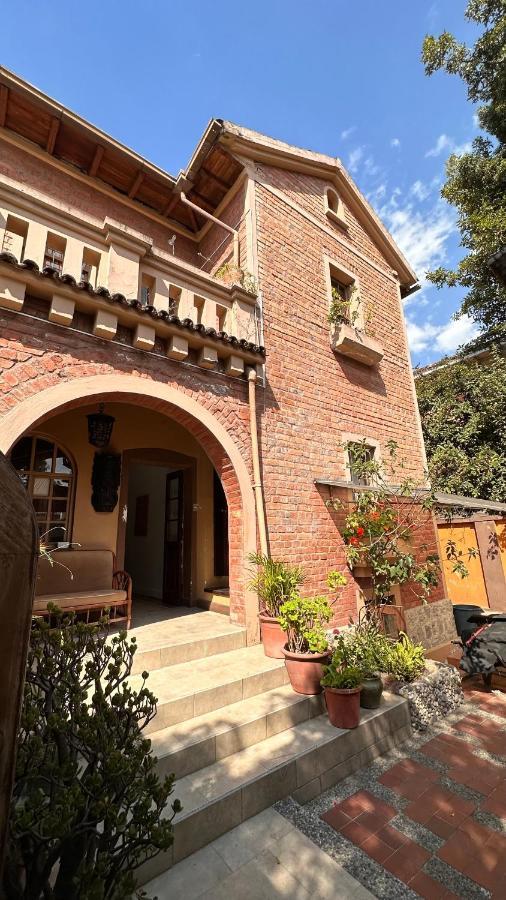 Campus Residencias Bed & Breakfast Quito Exterior foto