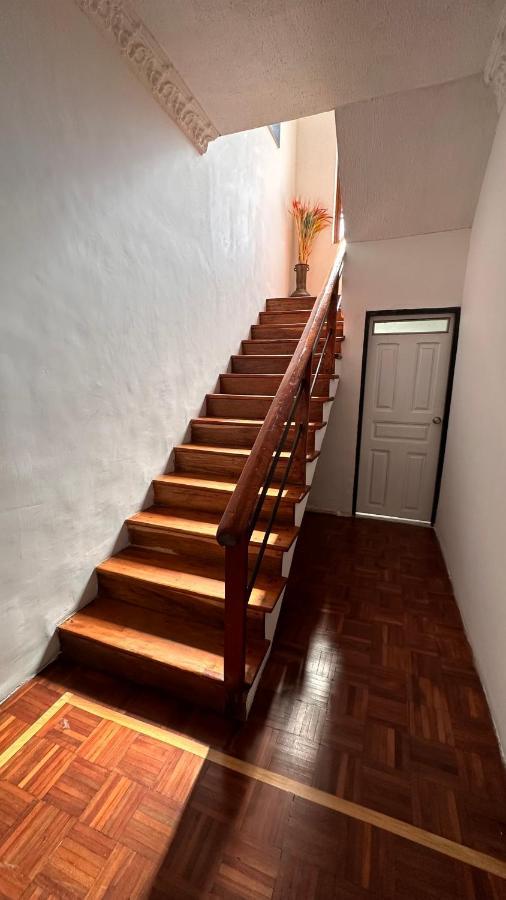 Campus Residencias Bed & Breakfast Quito Exterior foto